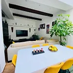Rooftop Heated Jacuzzi, Fireplace, A Unique Home! * Żebbuġ