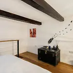 펜션 Rooftop Heated Jacuzzi, Fireplace, A Unique Home!