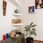 펜션 Rooftop Heated Jacuzzi, Fireplace, A Unique Home! *