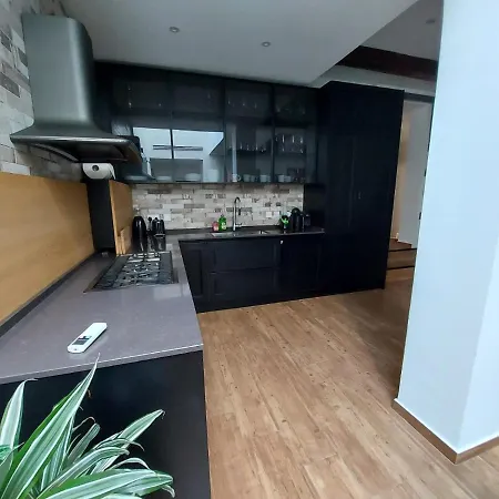 Rooftop Heated Jacuzzi, Fireplace, A Unique Home! Zebbug (Southern Region)