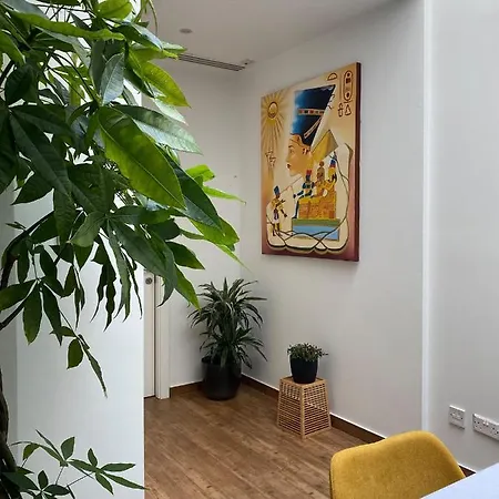 Rooftop Heated Jacuzzi, Fireplace, A Unique Home! 度假居 *