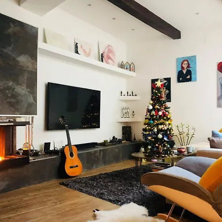 Rooftop Heated Jacuzzi, Fireplace, A Unique Home! Holiday home Zebbug (Southern Region)
