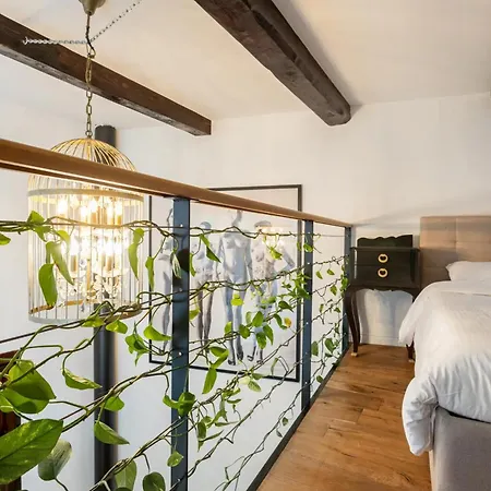 Holiday home Rooftop Heated Jacuzzi, Fireplace, A Unique Home! Zebbug (Southern Region)