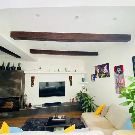 Rooftop Heated Jacuzzi, Fireplace, A Unique Home! 別荘 Żebbuġ