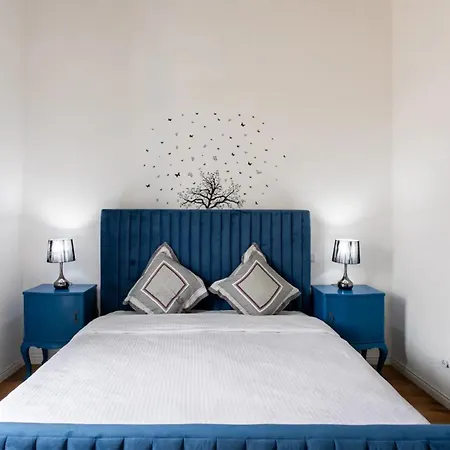 Rooftop Heated Jacuzzi, Fireplace, A Unique Home! Nyaraló Żebbuġ