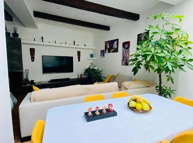 Rooftop Heated Jacuzzi, Fireplace, A Unique Home! * Żebbuġ