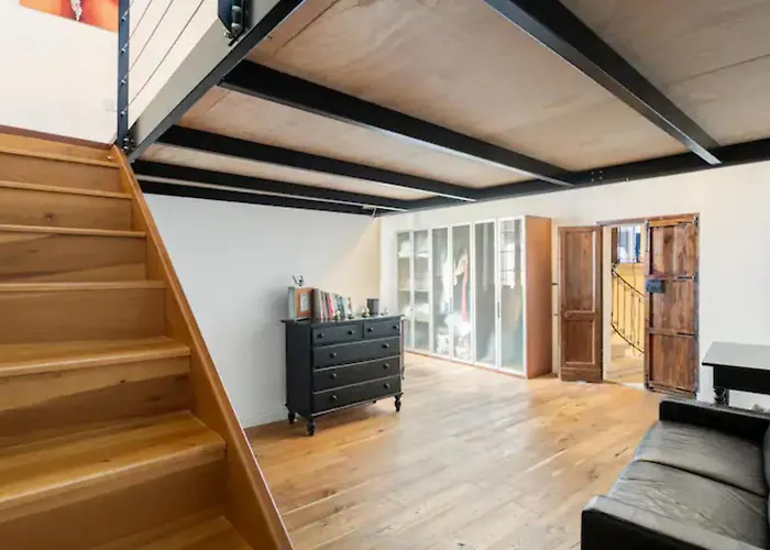 Rooftop Heated Jacuzzi, Fireplace, A Unique Home! *