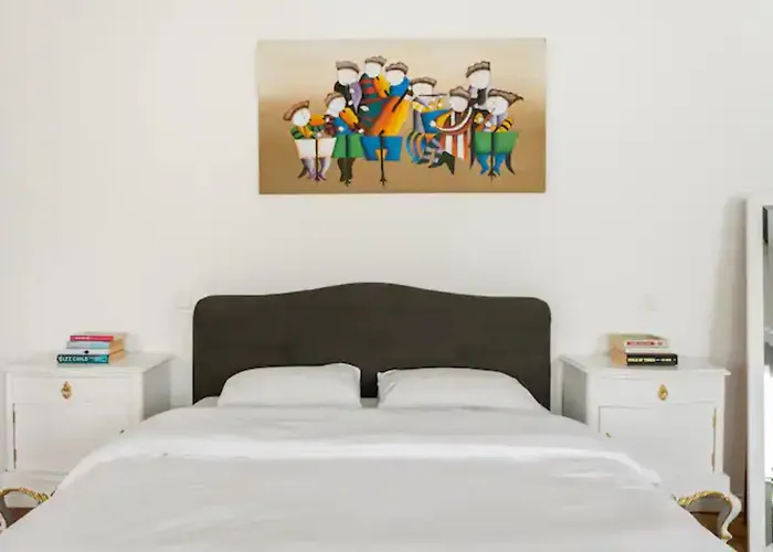 Rooftop Heated Jacuzzi, Fireplace, A Unique Home! * Żebbuġ