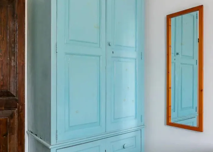 Rooftop Heated Jacuzzi, Fireplace, A Unique Home! Vakantiehuis *